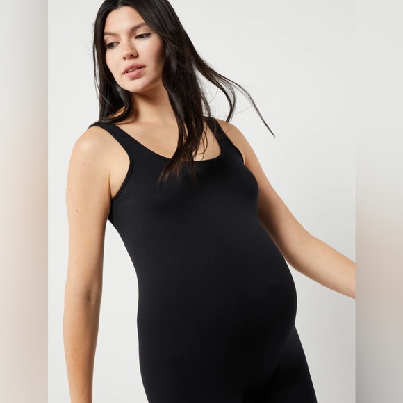 A Pea in the Pod Seamless Maternity Unitard - Picture 3 of 8